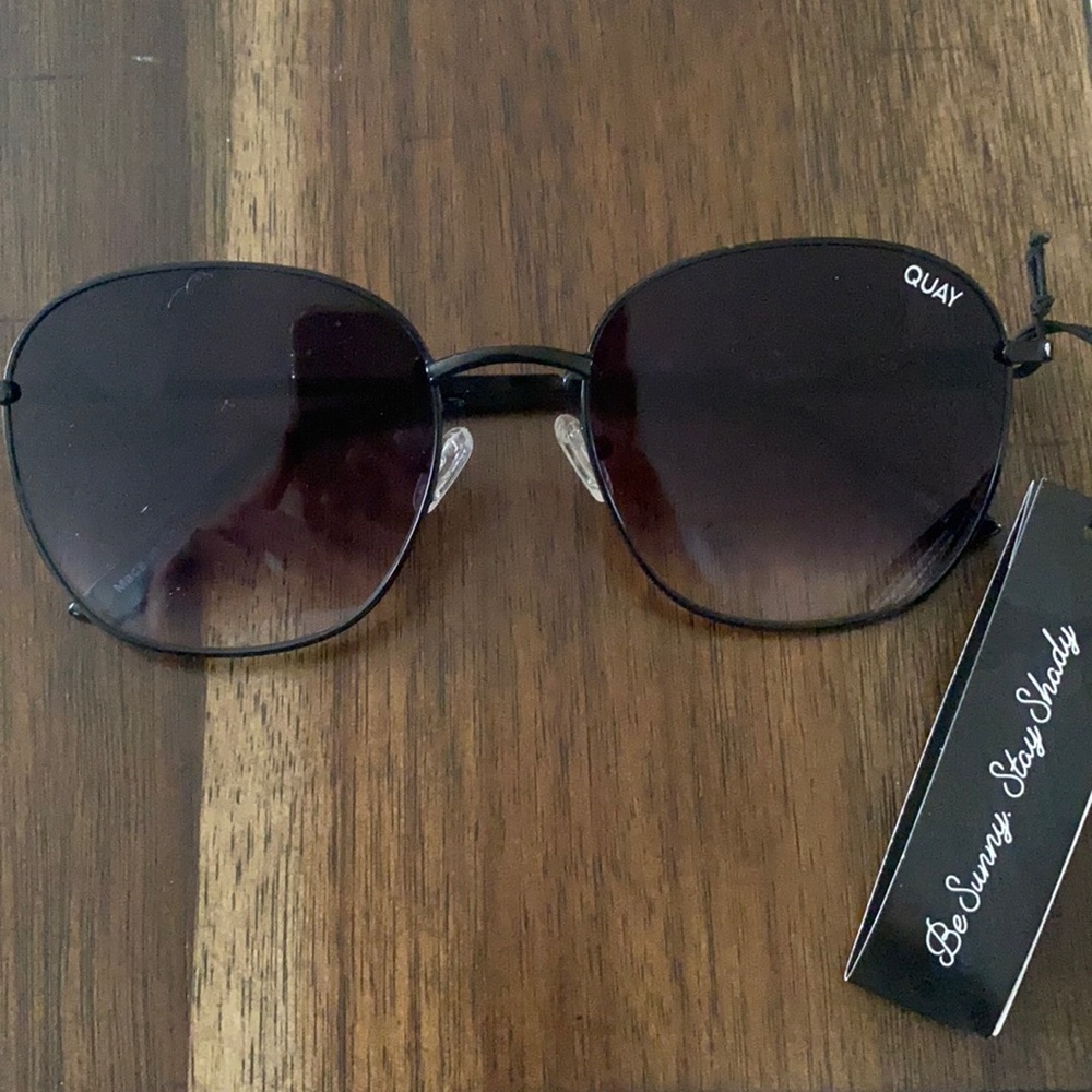 Quay round jezabell sunnies